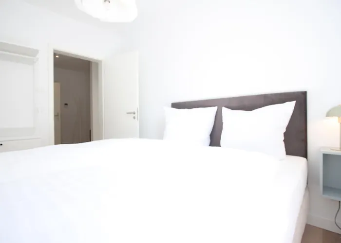 Ferienwohnung Strom Acht - Modern Frisch Inkl Stellplatz, Balkon - 200M Zum Alten Strom