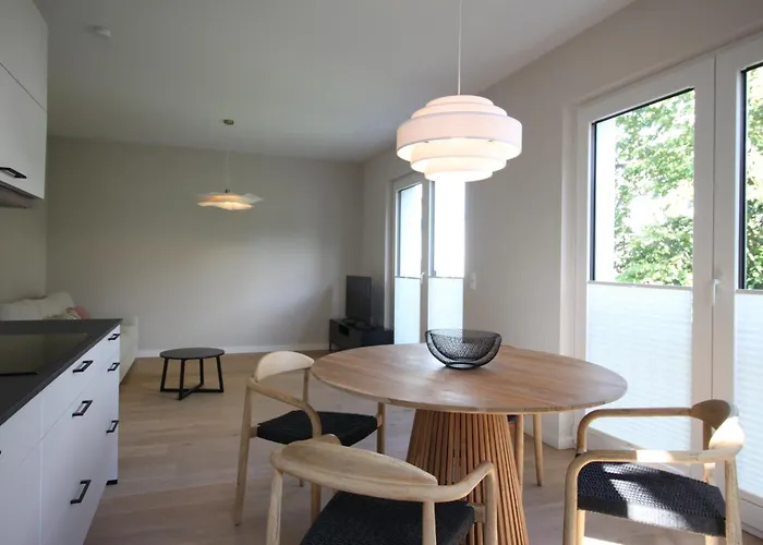 Ferienwohnung Strom Acht - Modern Frisch Inkl Stellplatz, Balkon - 200M Zum Alten Strom