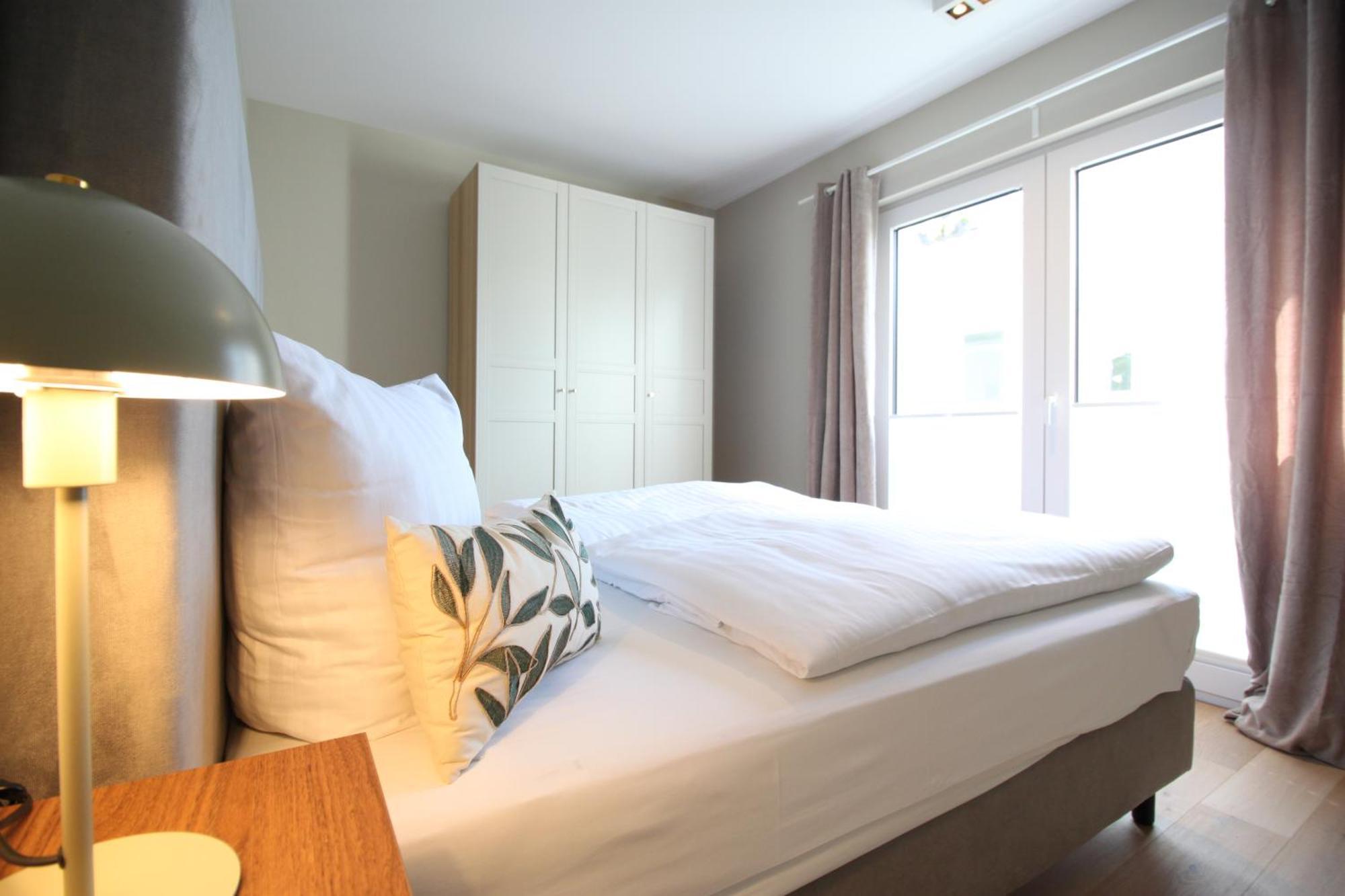Apartment Strom Acht - Modern Frisch Inkl Stellplatz, Balkon - 200m Zum Alten Strom Rostock